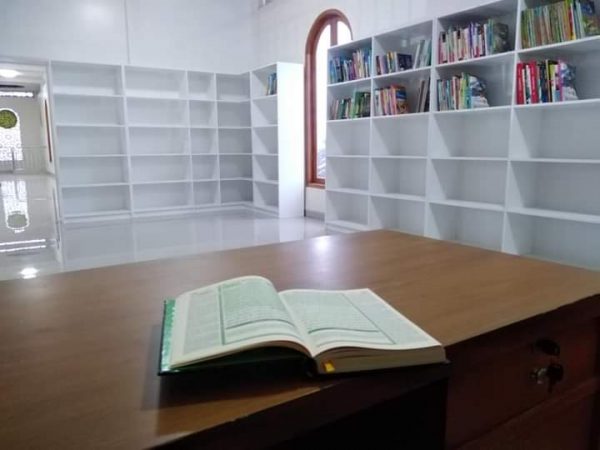 Perpustakaan Umum Masjid Jami Ad Da'wah Balandongan Sukabumi