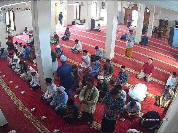 Hukum Puasa Ramadhan Orang yang tidak Shalat Fardhu